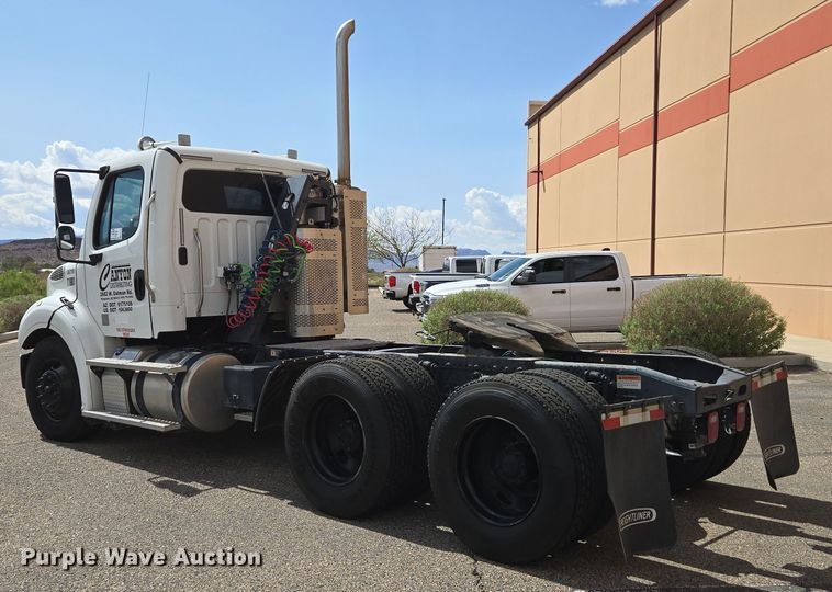 image for item EC0925 2016 Freightliner 11M semi truck