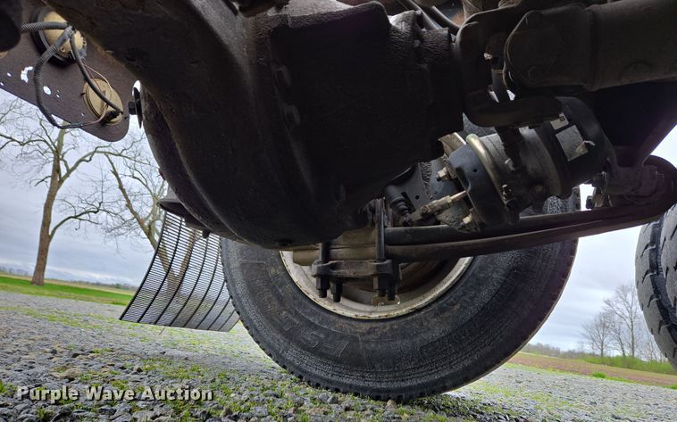 image for item EC4163 2012 Freightliner Cascadia semi truck