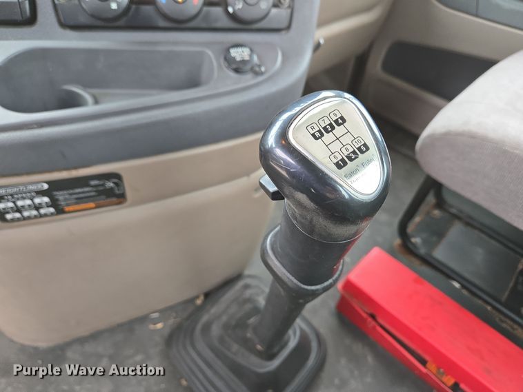 image for item EC4163 2012 Freightliner Cascadia semi truck