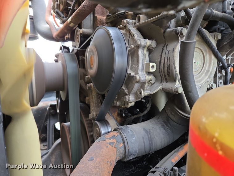 image for item EC4163 2012 Freightliner Cascadia semi truck