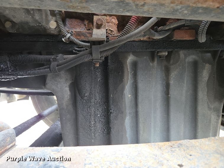 image for item EC4163 2012 Freightliner Cascadia semi truck