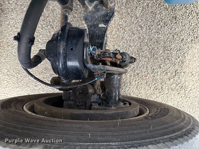 image for item ED4133 2020 Freightliner Business Class M2 box truck