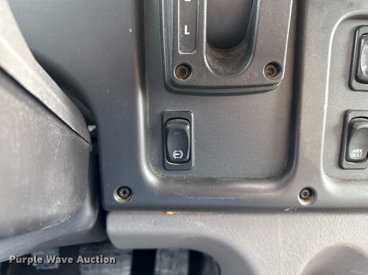 image for item ED4133 2020 Freightliner Business Class M2 box truck