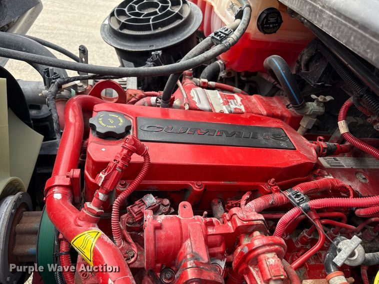 image for item ED4133 2020 Freightliner Business Class M2 box truck