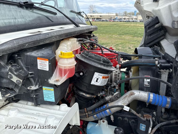 image for item ED4133 2020 Freightliner Business Class M2 box truck