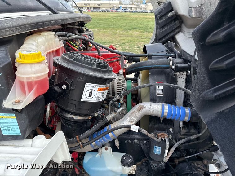 image for item ED4133 2020 Freightliner Business Class M2 box truck