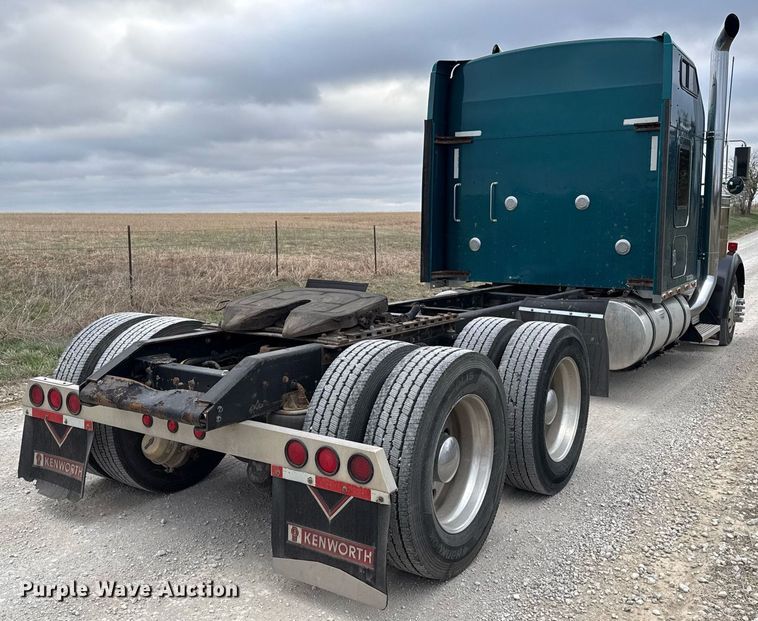 image for item ED4173 1999 Kenworth W900 semi truck