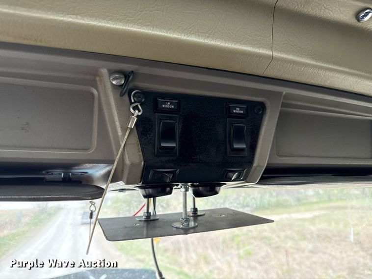 image for item ED4173 1999 Kenworth W900 semi truck