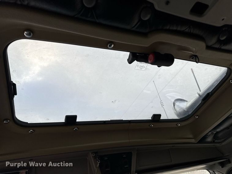 image for item ED4173 1999 Kenworth W900 semi truck