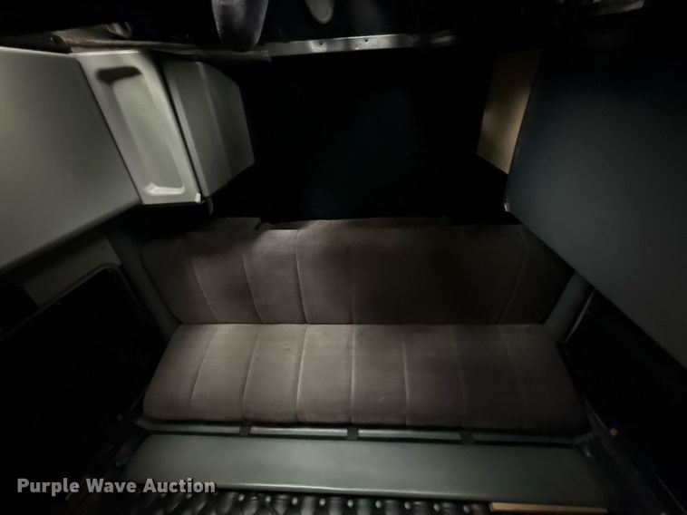 image for item ED4173 1999 Kenworth W900 semi truck