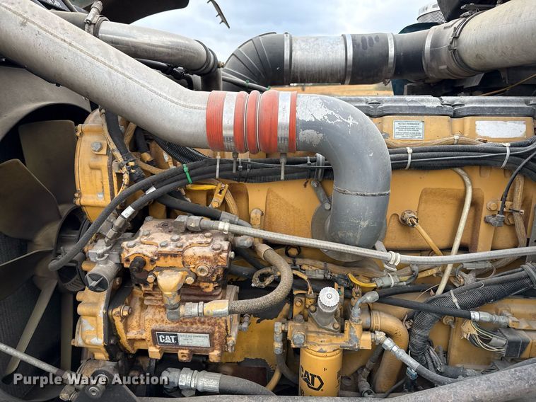 image for item ED4173 1999 Kenworth W900 semi truck