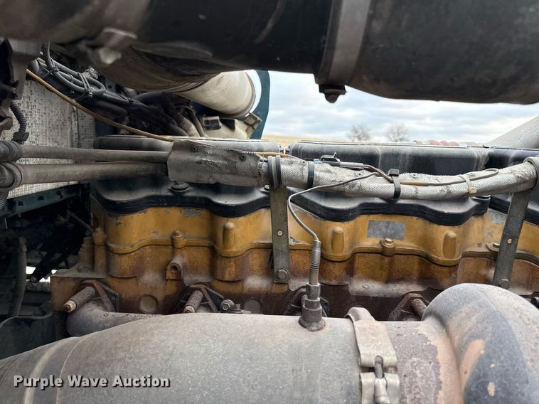 image for item ED4173 1999 Kenworth W900 semi truck