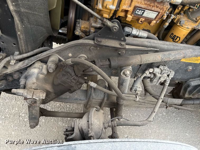 image for item ED4173 1999 Kenworth W900 semi truck