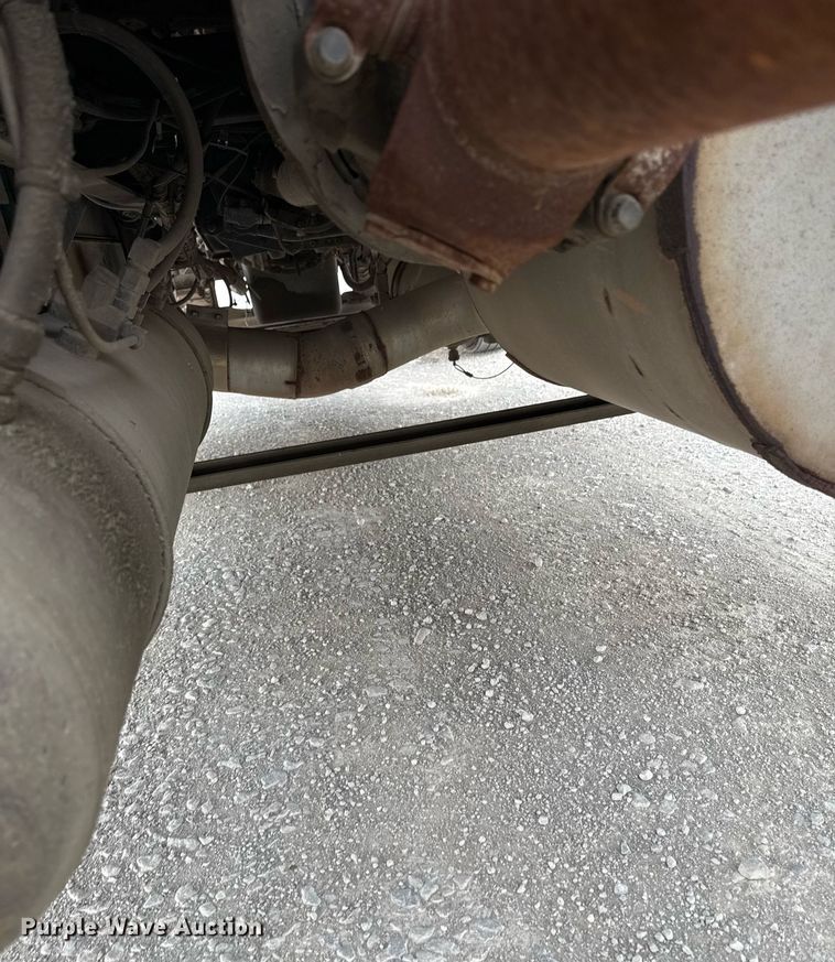 image for item ED4173 1999 Kenworth W900 semi truck