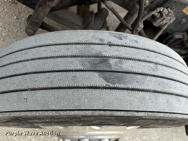 image for item ED4173 1999 Kenworth W900 semi truck