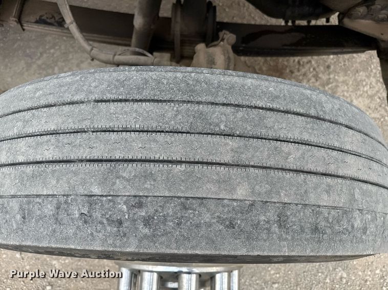 image for item ED4173 1999 Kenworth W900 semi truck