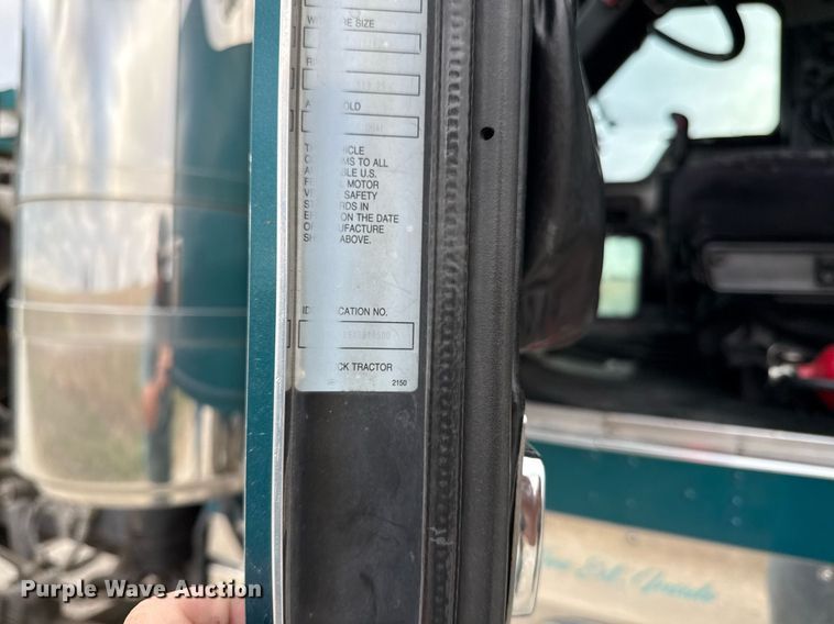 image for item ED4173 1999 Kenworth W900 semi truck