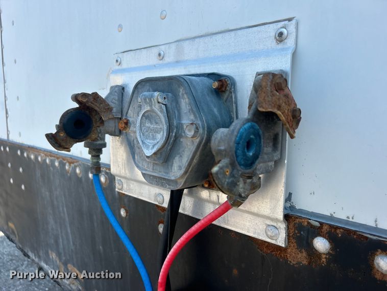 image for item EG0955 1998 Utility Trailer VS2DC dry van trailer