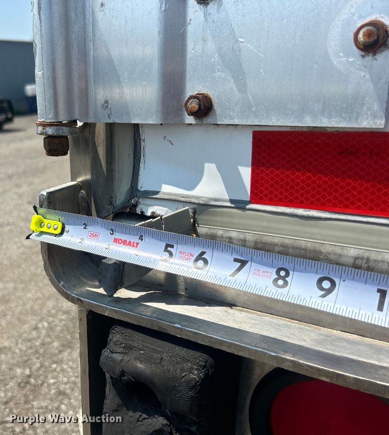 image for item EG0955 1998 Utility Trailer VS2DC dry van trailer