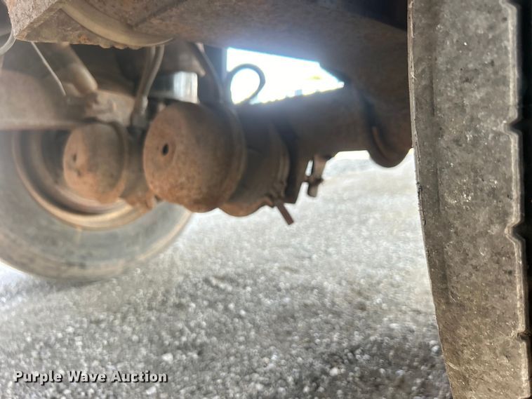 image for item EG0955 1998 Utility Trailer VS2DC dry van trailer