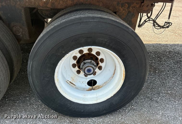 image for item EG0955 1998 Utility Trailer VS2DC dry van trailer