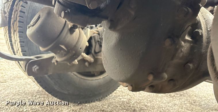 image for item EG2533 2008 Peterbilt 388 semi truck