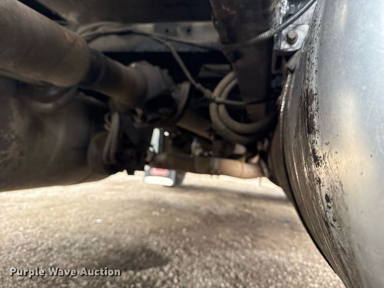 image for item EG2533 2008 Peterbilt 388 semi truck