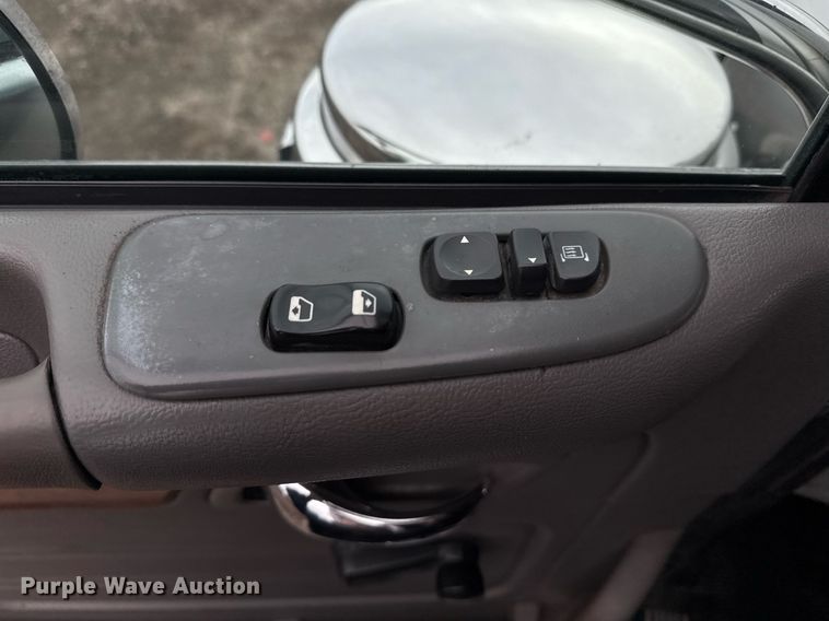 image for item EG2533 2008 Peterbilt 388 semi truck