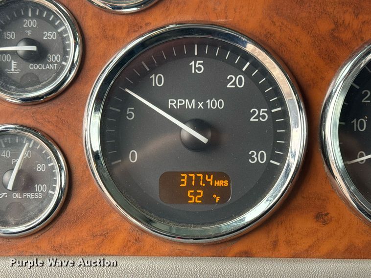 image for item EG2533 2008 Peterbilt 388 semi truck