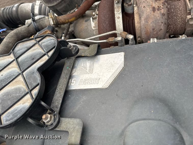 image for item EG2533 2008 Peterbilt 388 semi truck