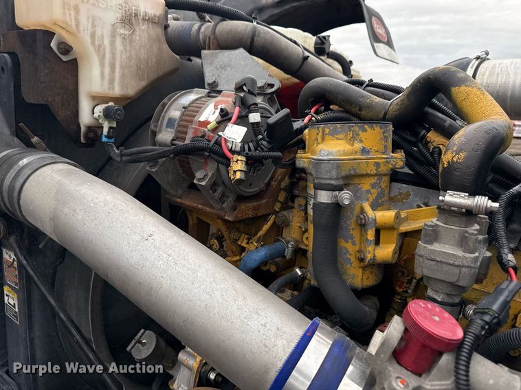 image for item EG2533 2008 Peterbilt 388 semi truck