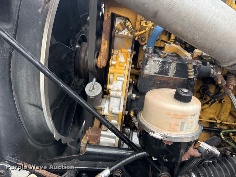 image for item EG2533 2008 Peterbilt 388 semi truck