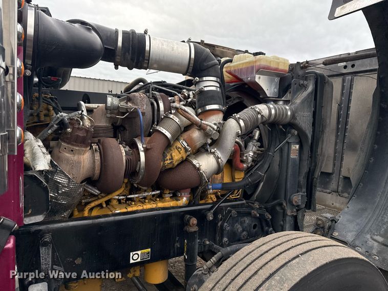 image for item EG2533 2008 Peterbilt 388 semi truck