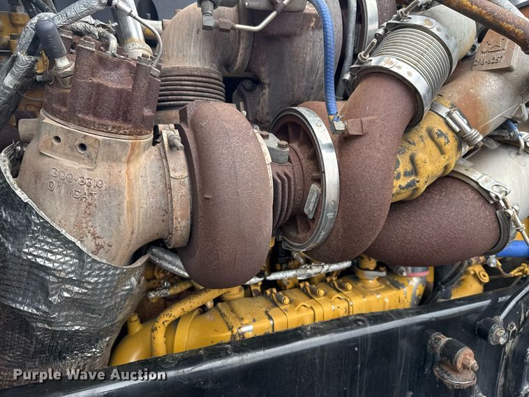 image for item EG2533 2008 Peterbilt 388 semi truck