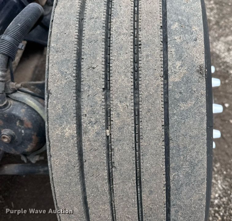 image for item EG2533 2008 Peterbilt 388 semi truck