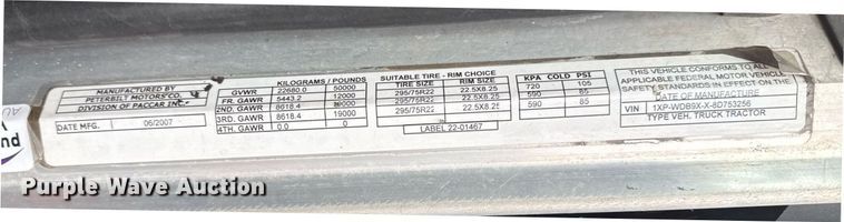 image for item EG2533 2008 Peterbilt 388 semi truck