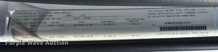 image for item EG2576 2013 Volvo Truck VNL semi truck