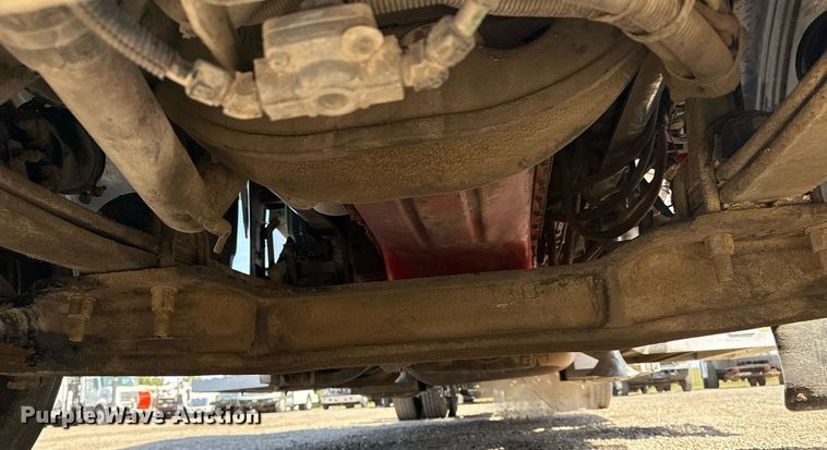 image for item EG5689 2010 Peterbilt 389 semi truck