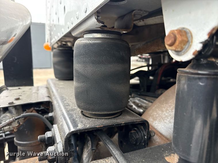 image for item EG5716 2013 Freightliner Coronado semi truck