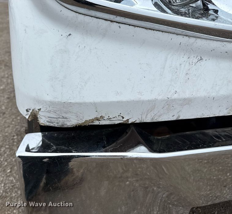 image for item EG5716 2013 Freightliner Coronado semi truck