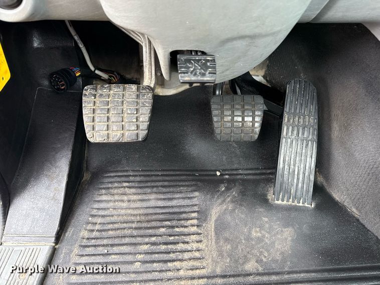 image for item EG5716 2013 Freightliner Coronado semi truck