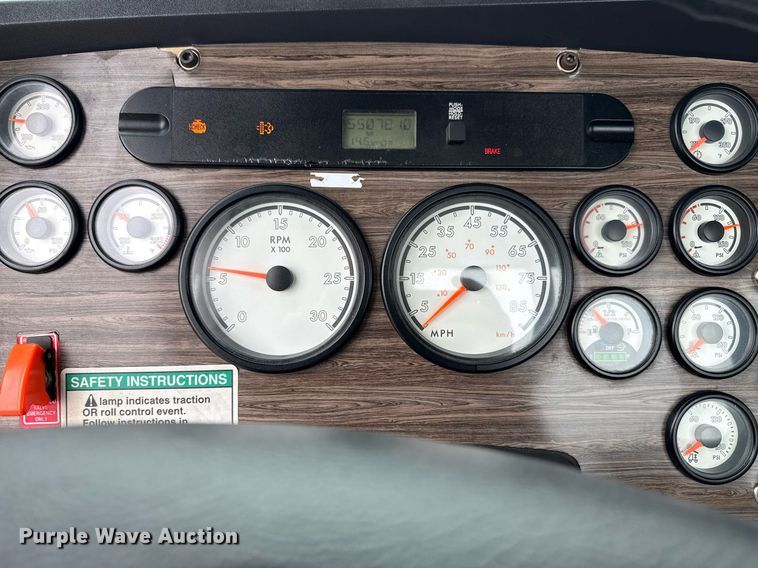 image for item EG5716 2013 Freightliner Coronado semi truck