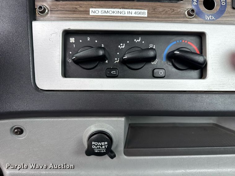 image for item EG5716 2013 Freightliner Coronado semi truck