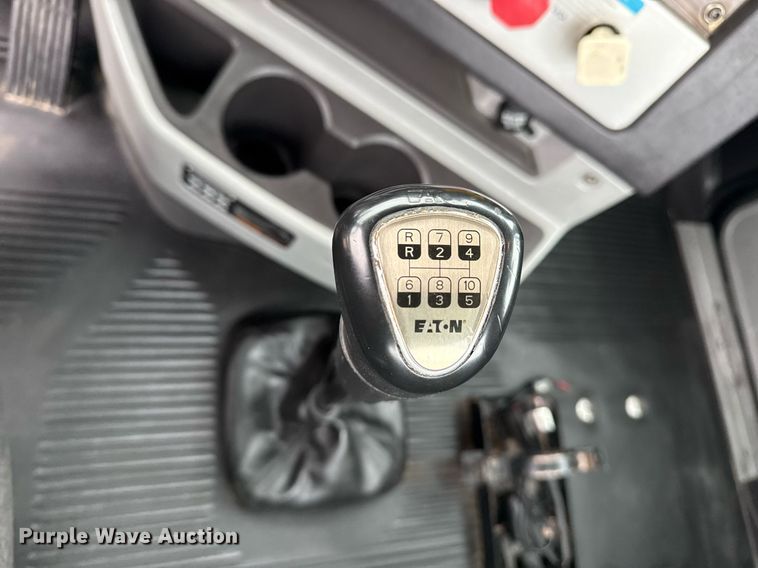 image for item EG5716 2013 Freightliner Coronado semi truck