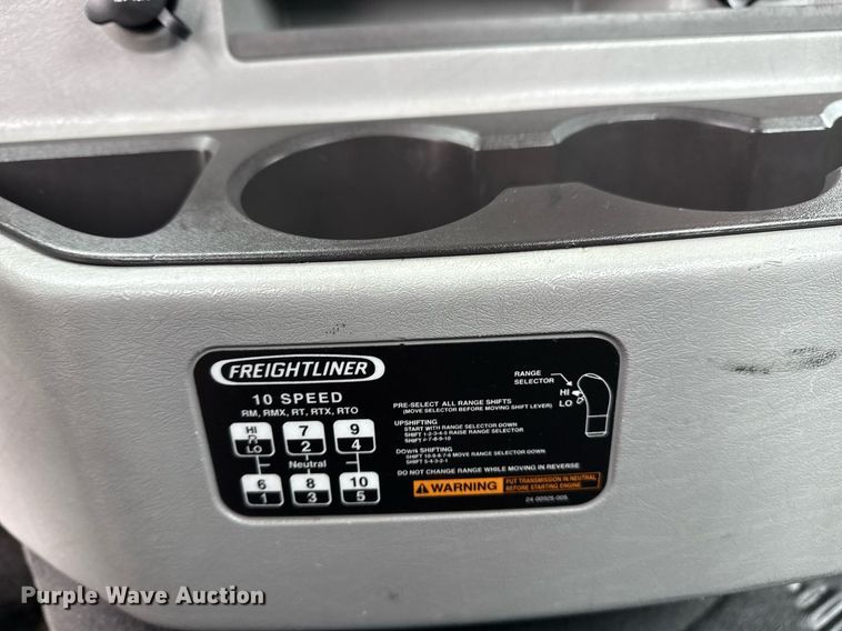 image for item EG5716 2013 Freightliner Coronado semi truck