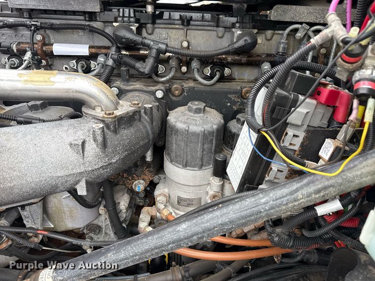 image for item EG5716 2013 Freightliner Coronado semi truck