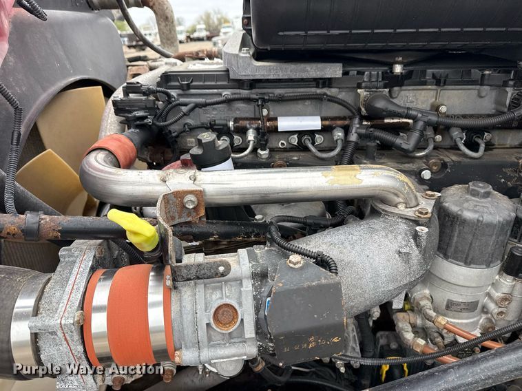 image for item EG5716 2013 Freightliner Coronado semi truck