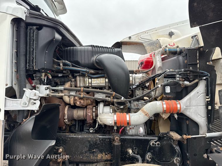 image for item EG5716 2013 Freightliner Coronado semi truck