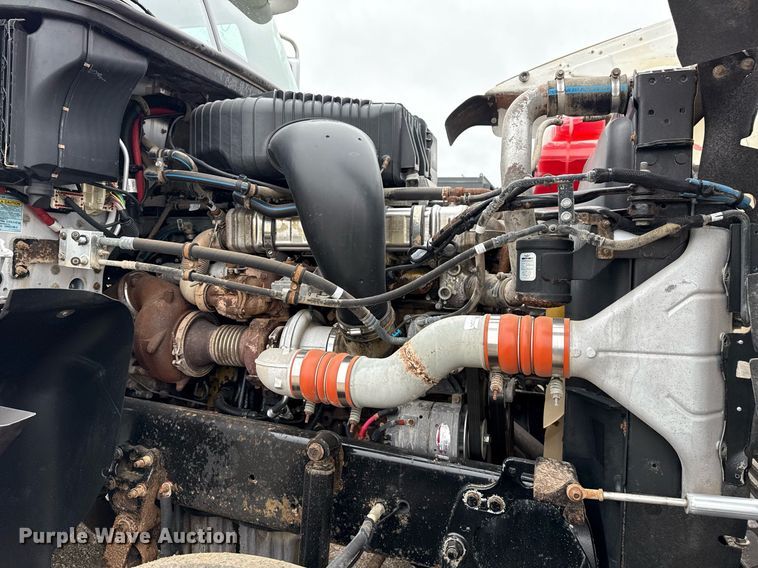 image for item EG5716 2013 Freightliner Coronado semi truck