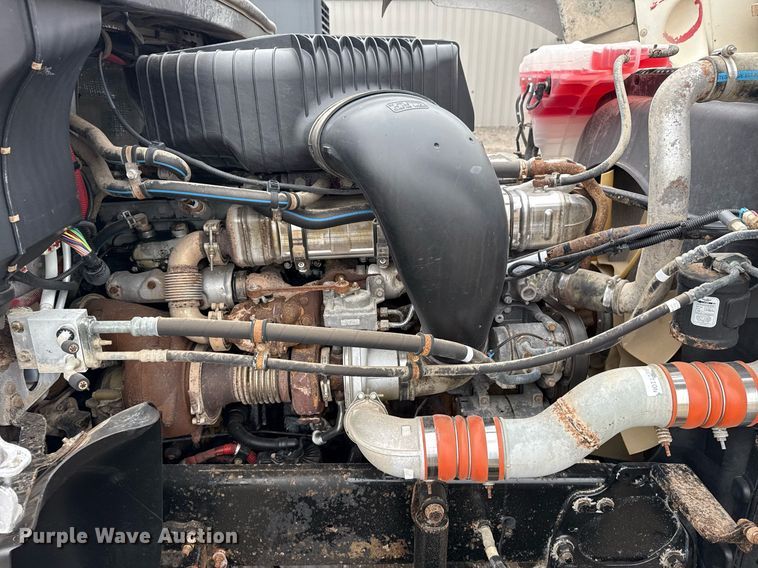 image for item EG5716 2013 Freightliner Coronado semi truck